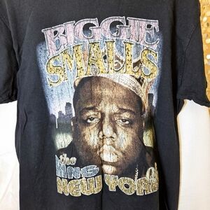 Gold and Black Short Sleeve Tee with Urban Art Flair